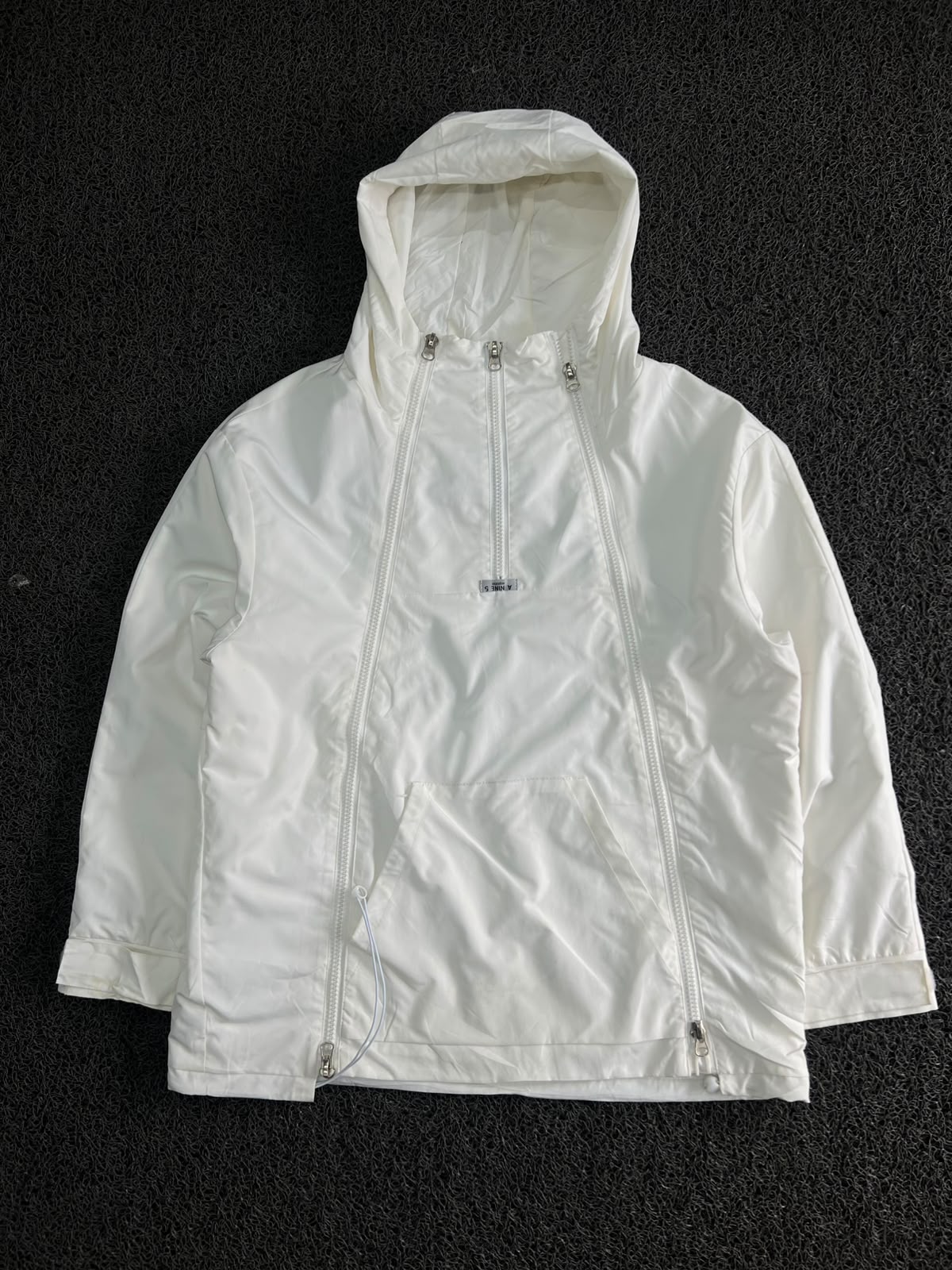 White Hooded Half-Zip Windbreaker Jacket ⚠️ Small Stains