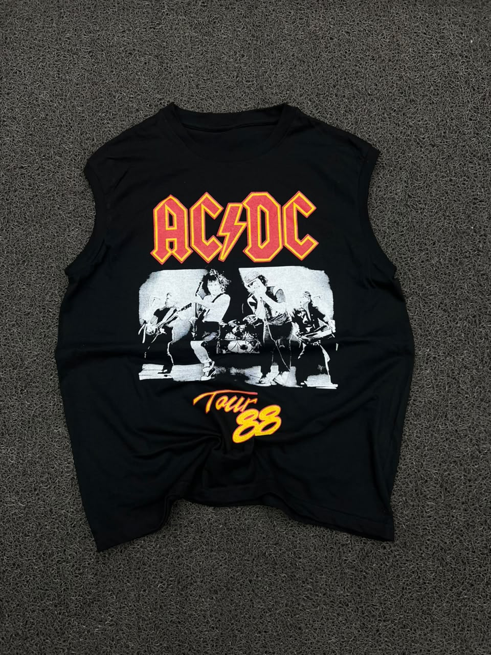 AC/DC Tour '88 Sleeveless Band T-Shirt – Black Vintage Rock Graphic Tee