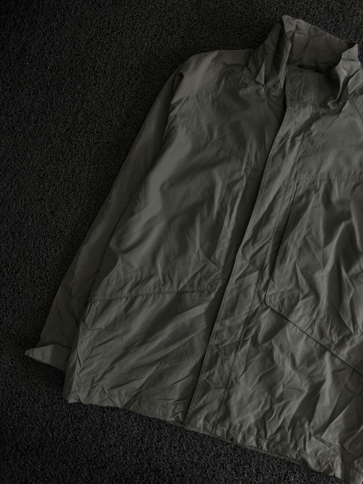 Utility Multi-Pocket Hooded Windbreaker Jacket