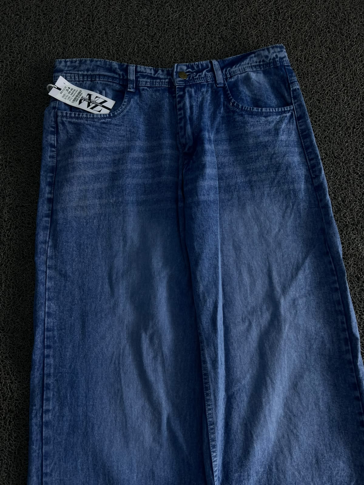 Premium Loose-Fit Baggy Jeans in Washed Blue