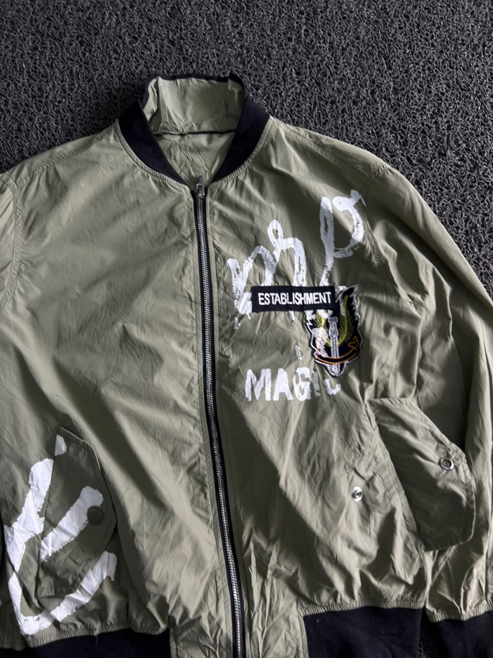Graphic Bomber Jacket – Lightweight Zip-Up