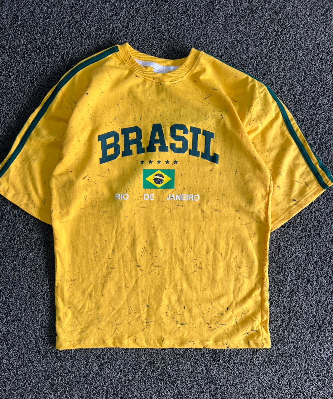 Brasil Rio de Janeiro Graphic T-Shirt – Yellow Crew Neck Tee