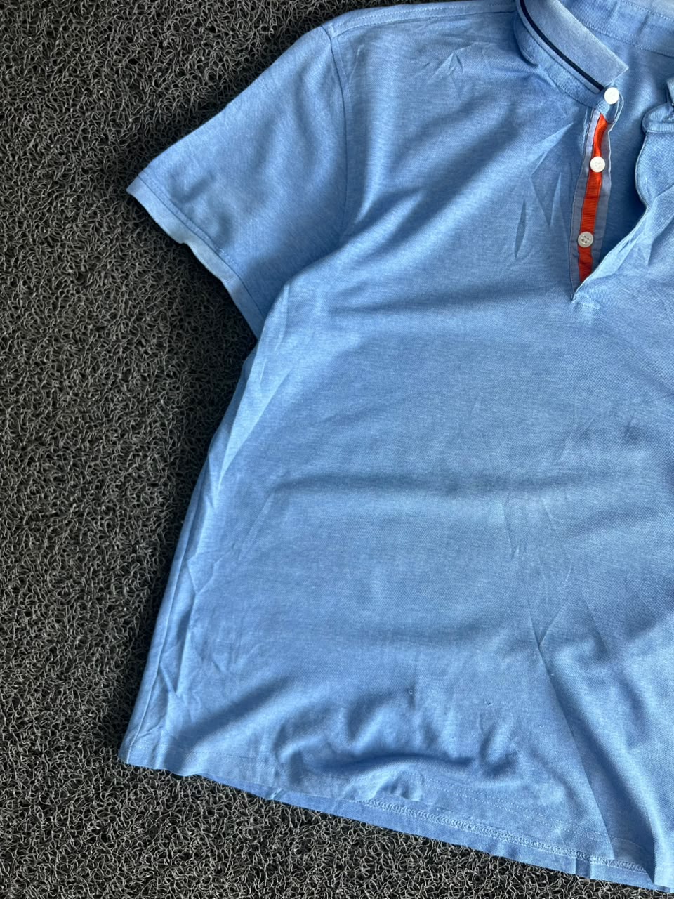 Vintage Light Blue Contrast Collar Polo T-Shirt ⚠️ Small Scratch