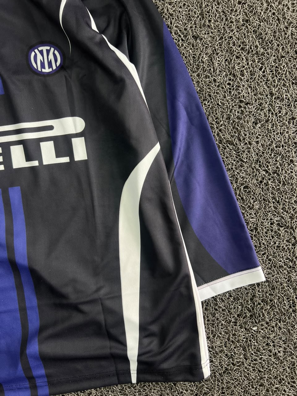 Inter Milan 1998-99 Home Football Jersey – Eto'o #9 | Long Sleeve | Black & Blue | Retro Soccer