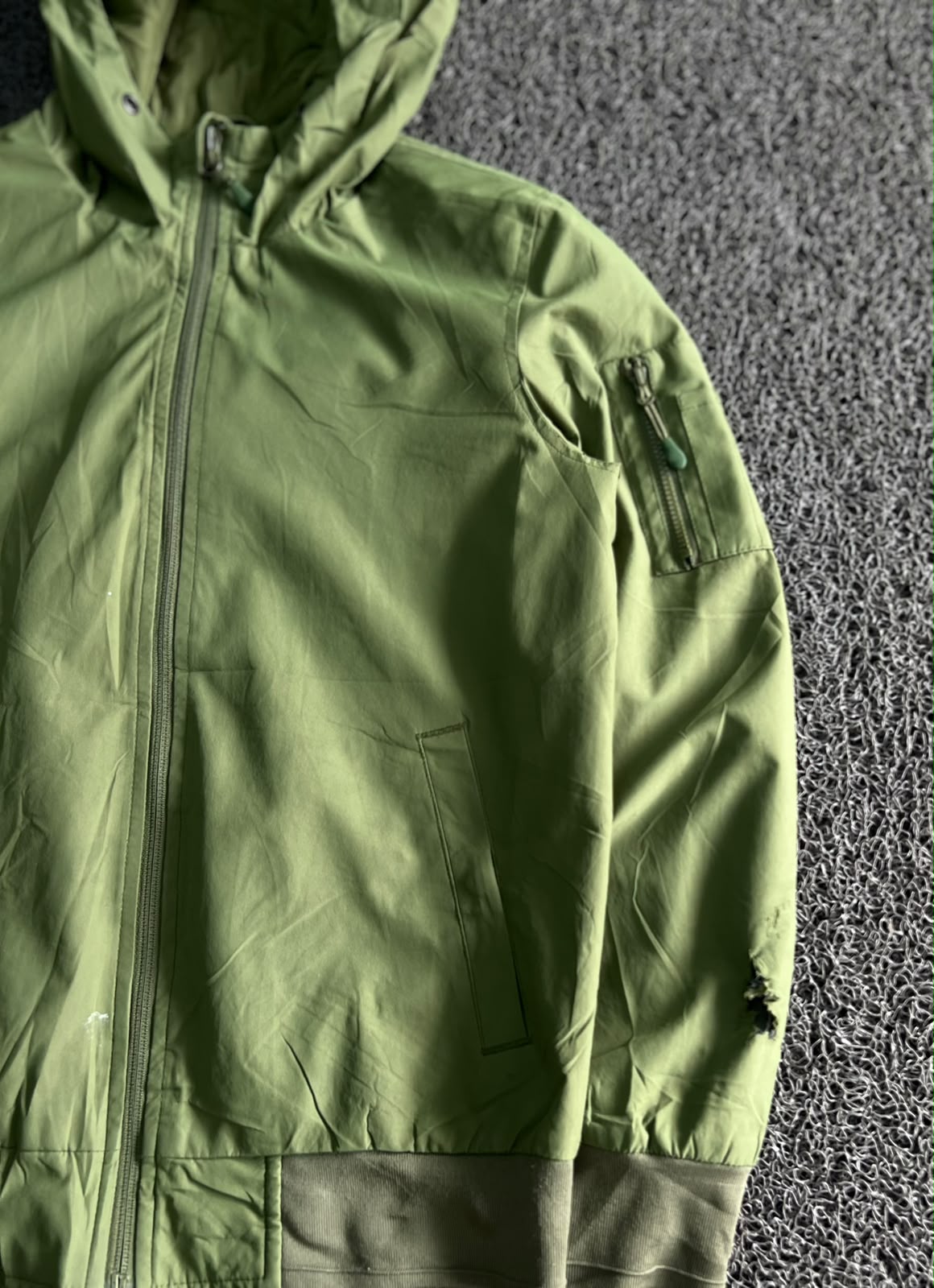 Green Hooded Utility Jacket – ⚠️ Small Sleeve Damage