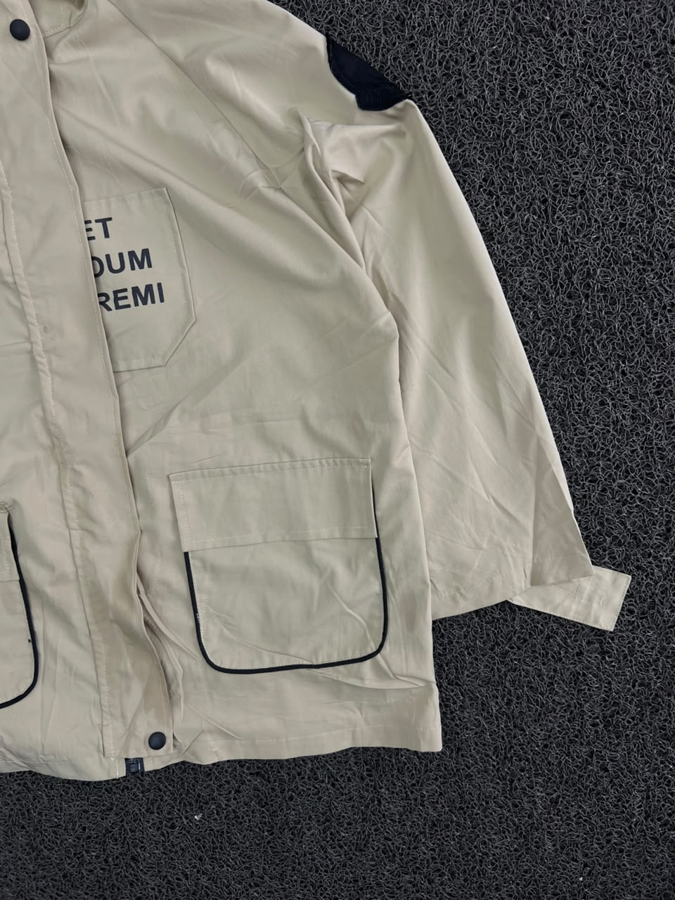 Hooded Utility Rain Jacket – Lightweight Windbreaker with Flap Pockets