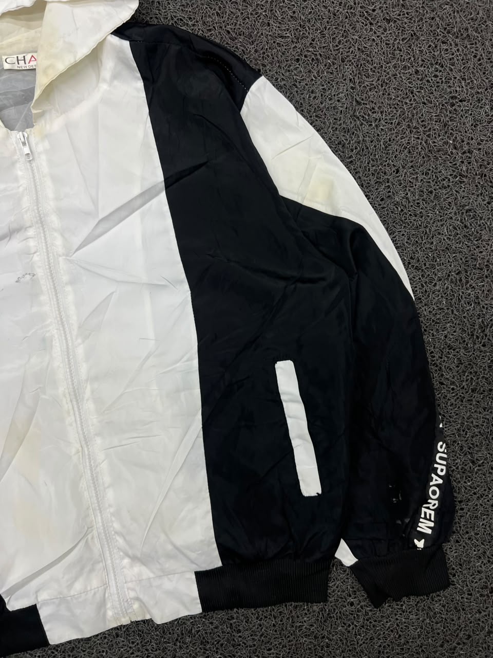 Vintage Black & White Hooded Windbreaker Jacket | Full Zip Lightweight Streetwear
