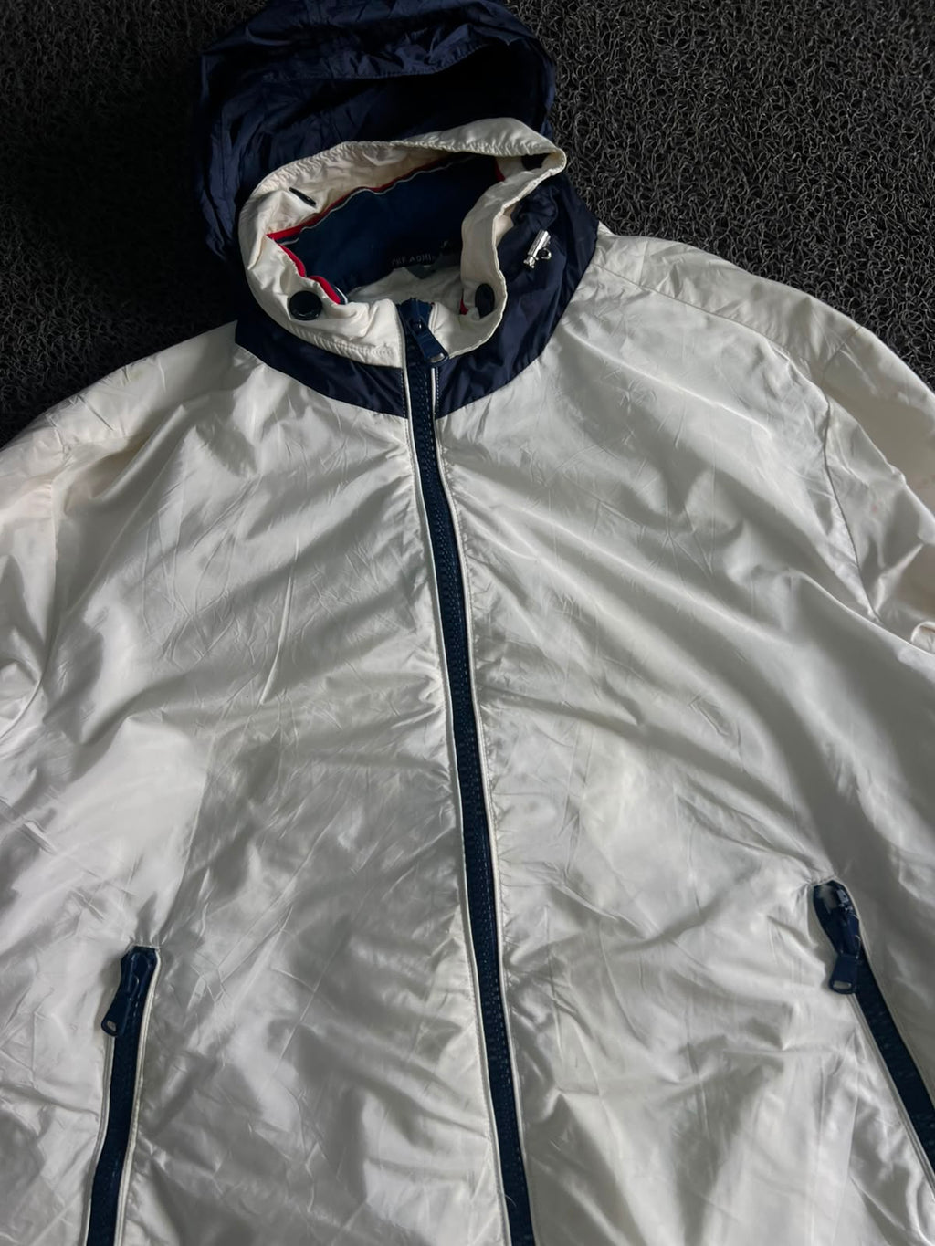 Vintage Hooded Windbreaker Jacket |  Lightweight Full-Zip Outdoor Jacket
