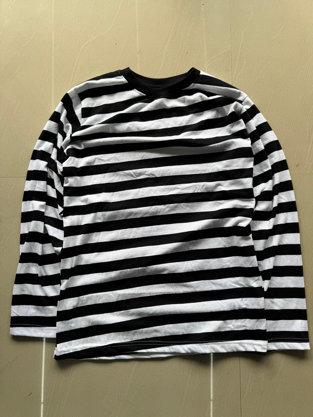 Men's Oversized Black & White Stripe Full Sleeve Round Neck T-Shirt