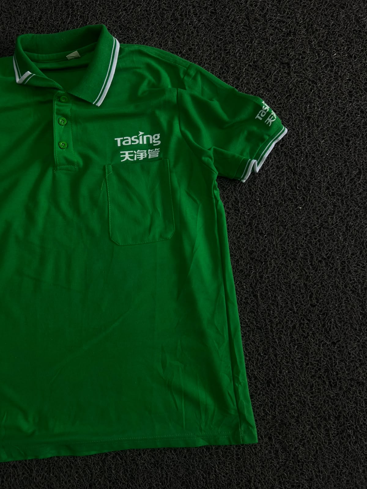 Green Contrast Collar Polo T-Shirt with Chest Pocket