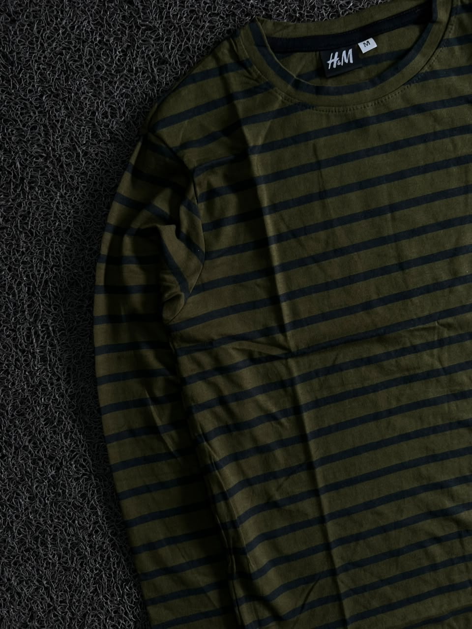 H&M Striped Long Sleeve T-Shirt