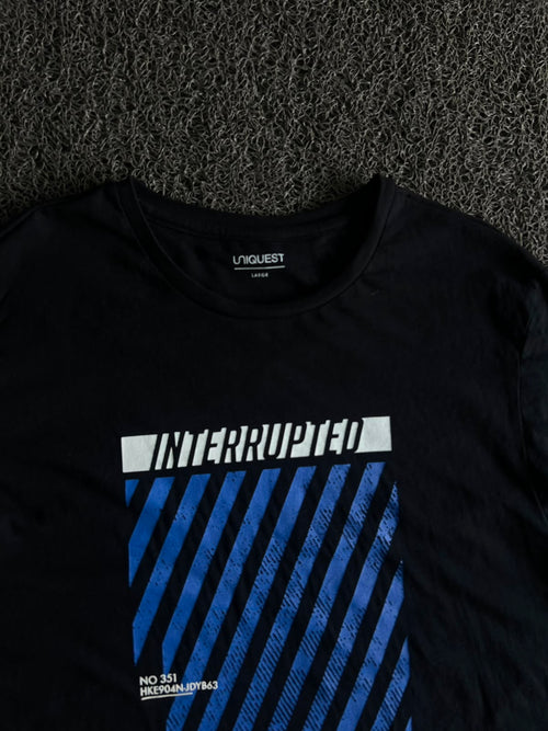 Uniquest Interrupted Graphic Print Black Cotton T-Shirt