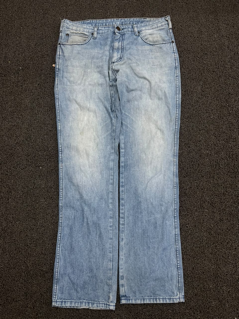 Retro Washed Blue Denim Jeans – Straight Leg