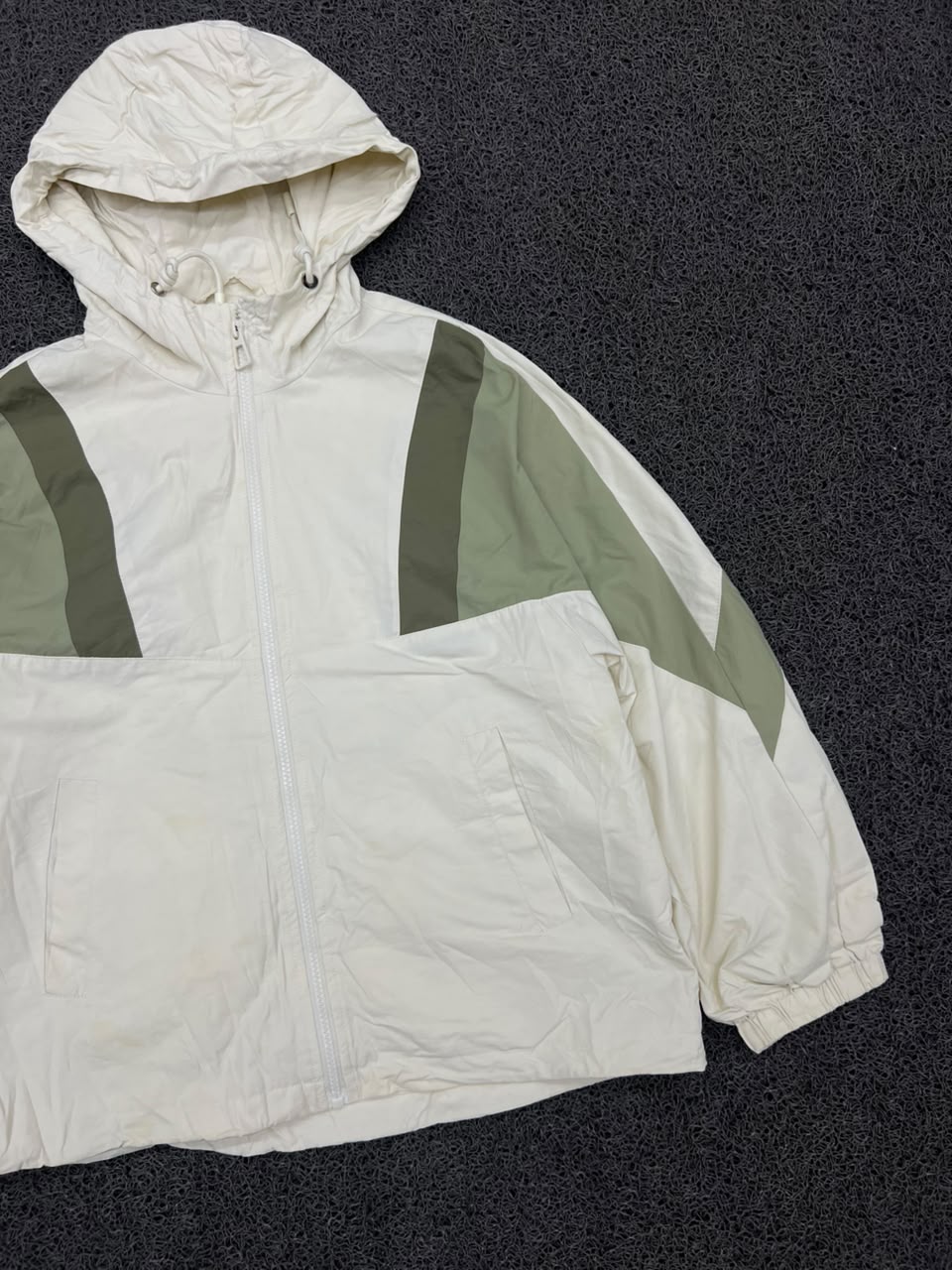 Classic Hooded Windbreaker Jacket with Color Block Design