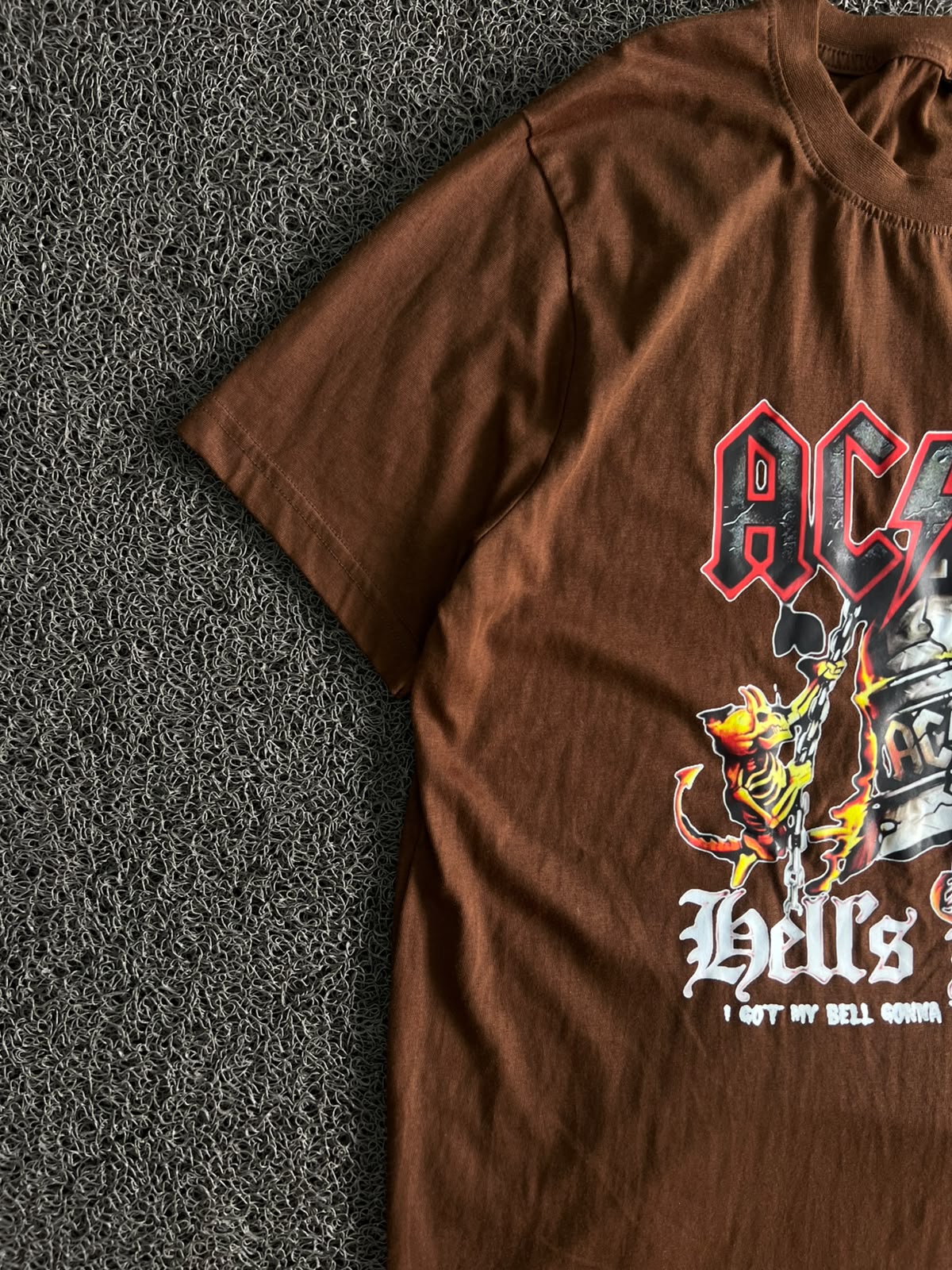 AC/DC Hells Bells Graphic Band T-Shirt – Rock Tee