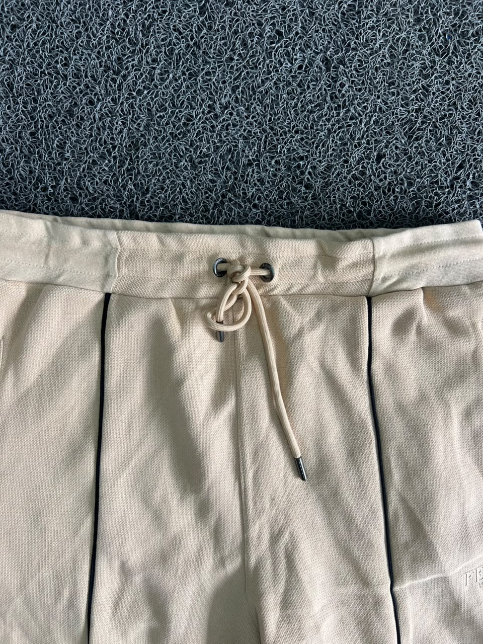 Ferré Milano Drawstring Sweat Shorts with Contrast Side Piping