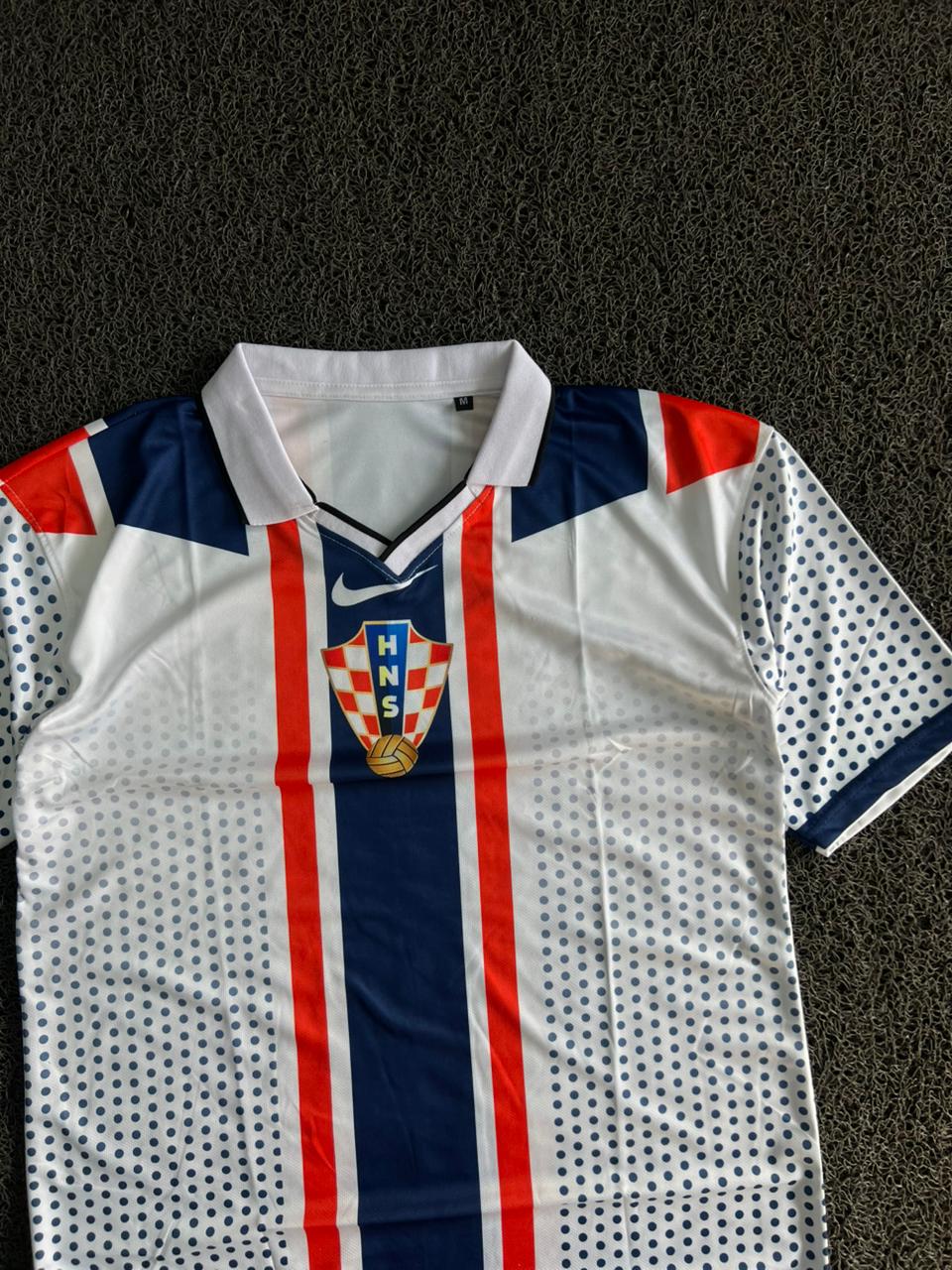 Modric #10 Retro Geometric Graphic Football Jersey- Five Sleeve - White/Navy/Red