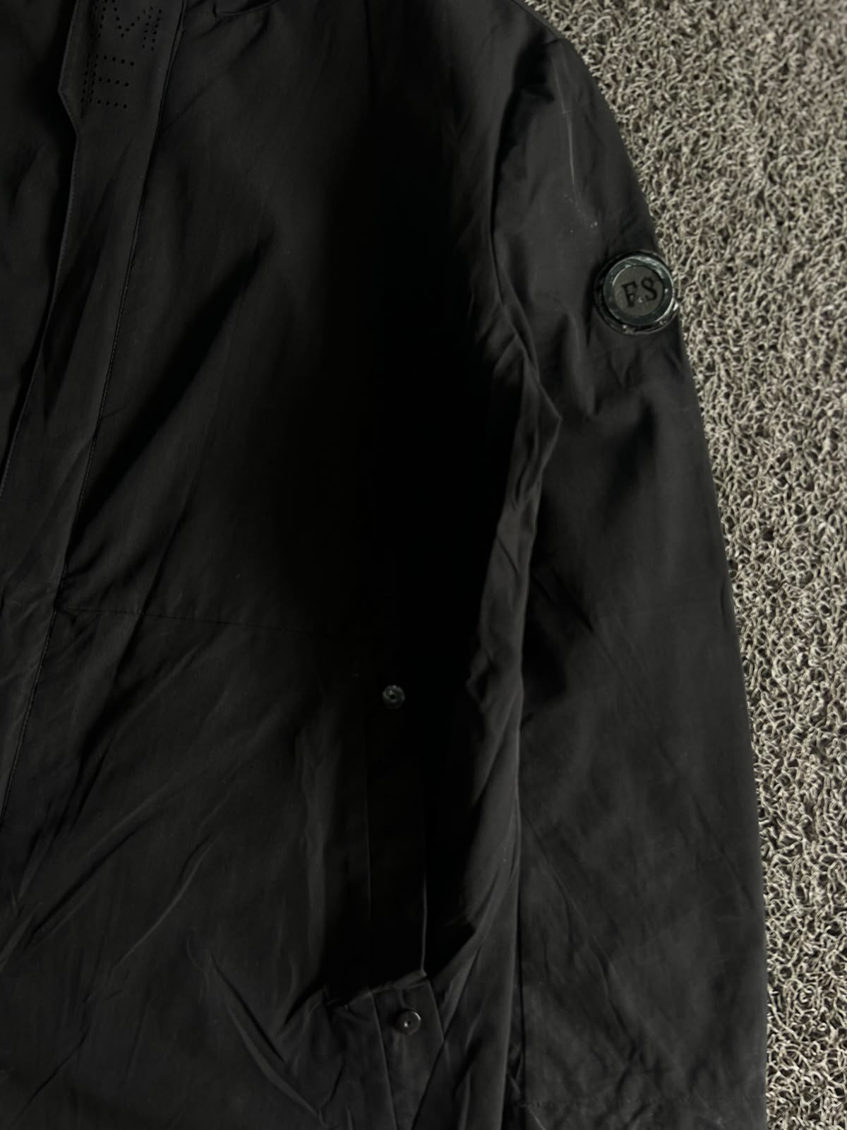 Vintage Black Hooded Utility Jacket ⚠️ Small Damage