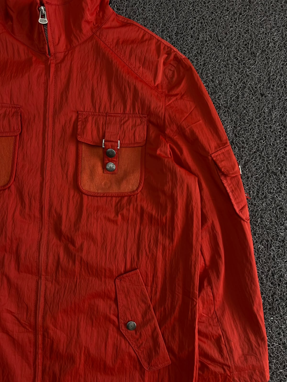 Vintage Utility Field Jacket with Multi-Pocket Design
