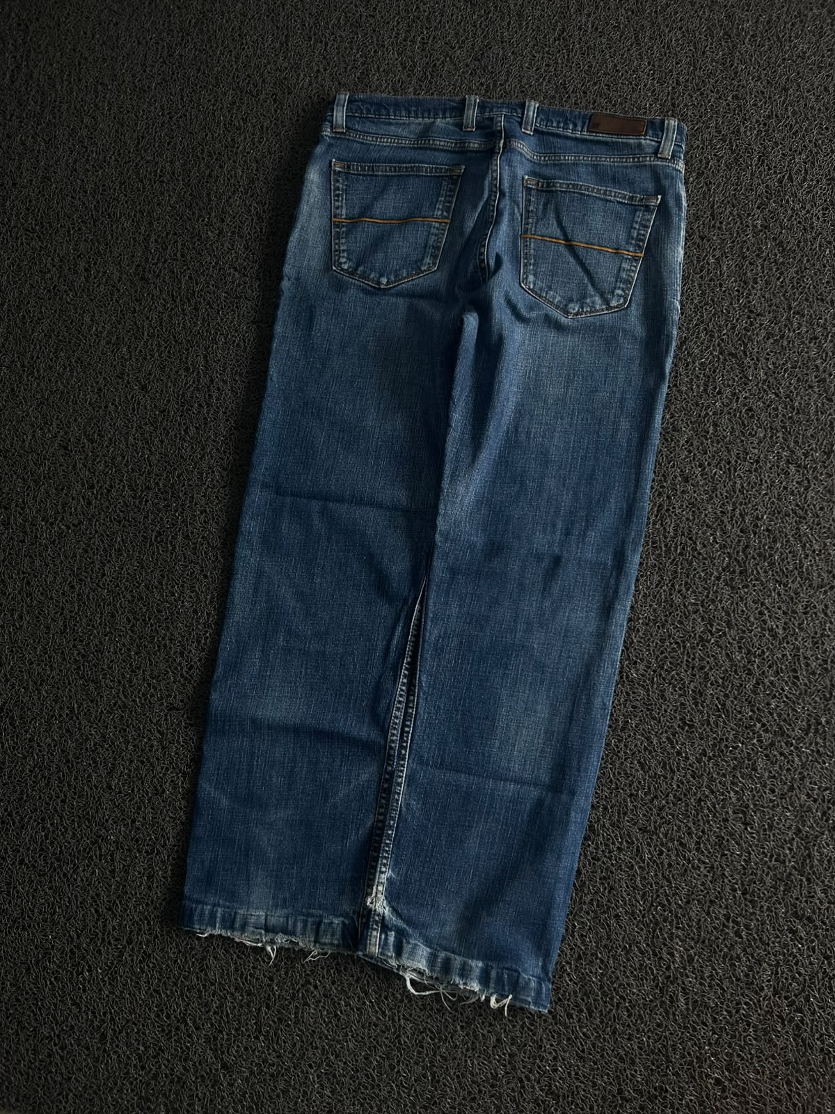 Vintage Blue Wash Straight Fit Denim Jeans ⚠️ Small Damage
