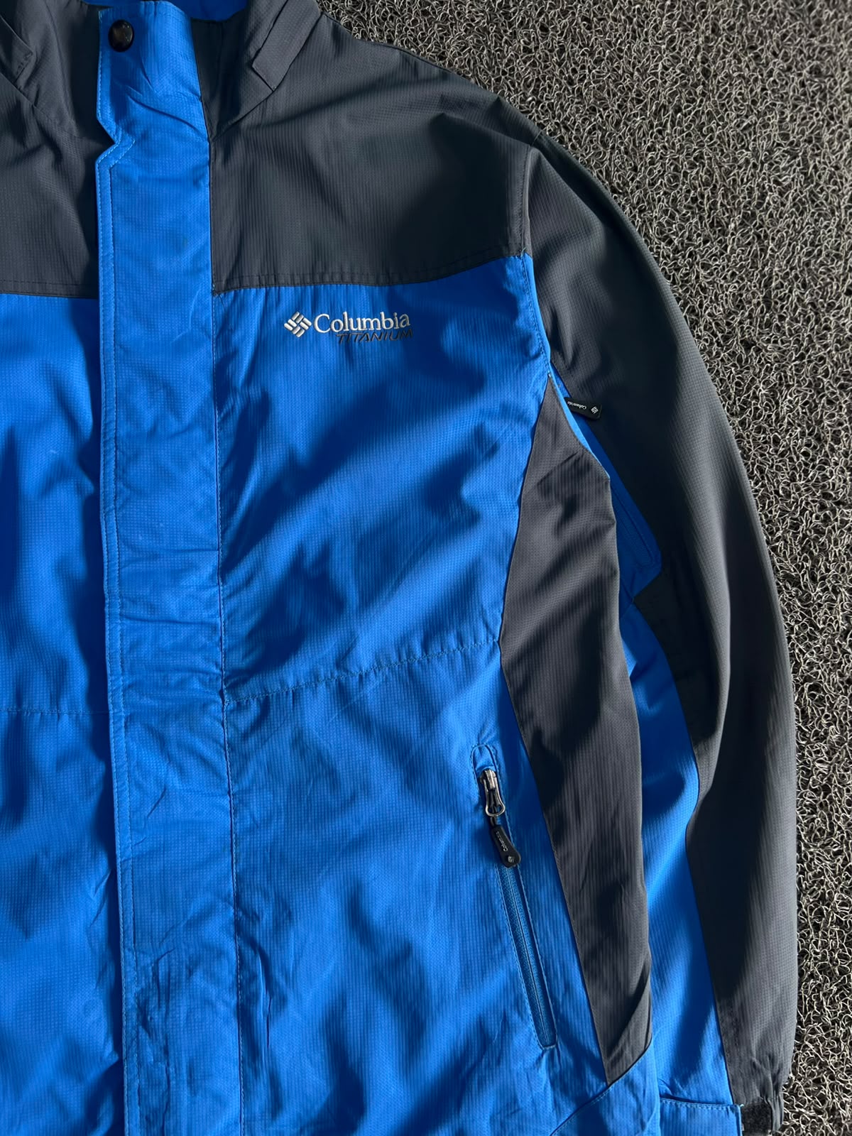 Columbia Waterproof Outdoor Jacket – Full Zip Hiking Rain Coat