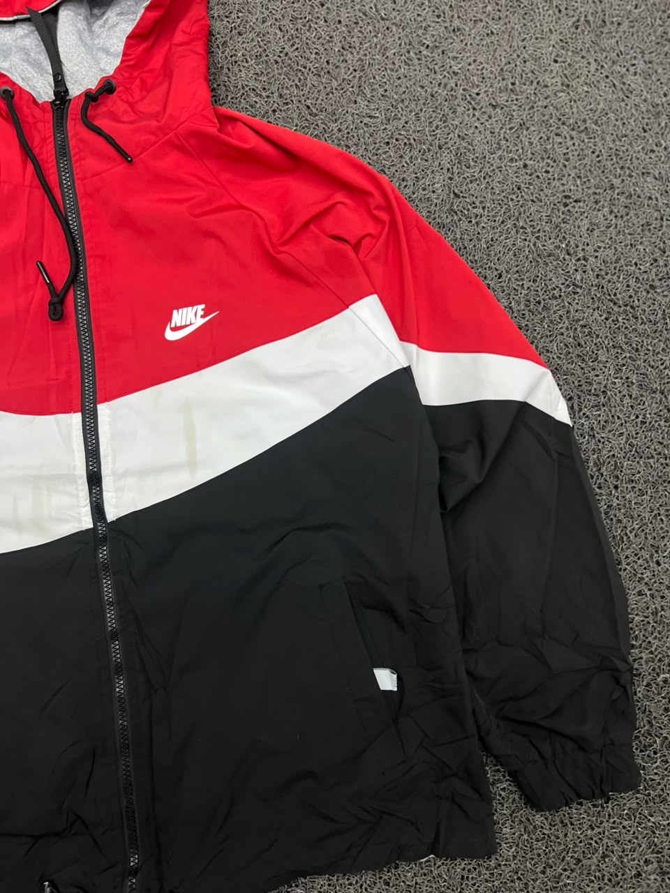 Nike Reversible Hooded Windbreaker Jacket – Red/Black & Grey Double-Sided Full Zip Jacket