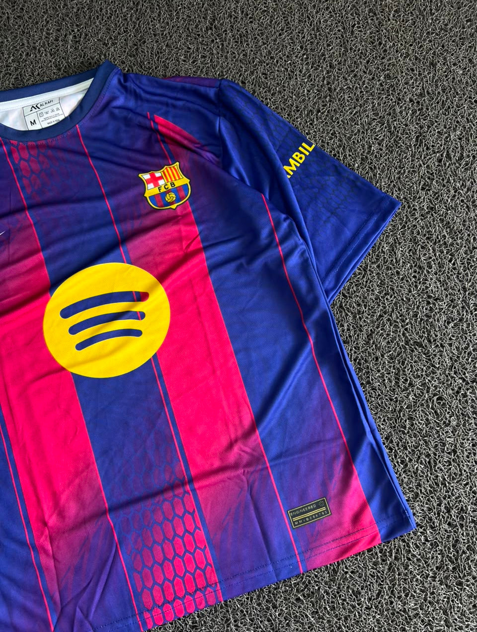 FC Barcelona 2024/25 Home Jersey – Lamine Yamal #10 | Blue & Red Football Five Sleeve Jersey