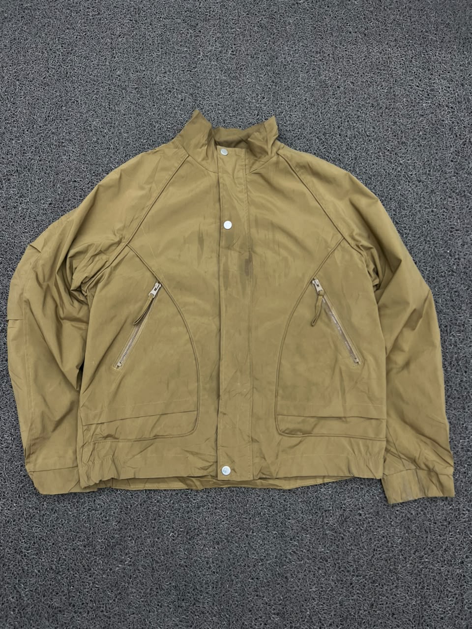 Vintage Lightweight Zip Pocket Windbreaker Jacket