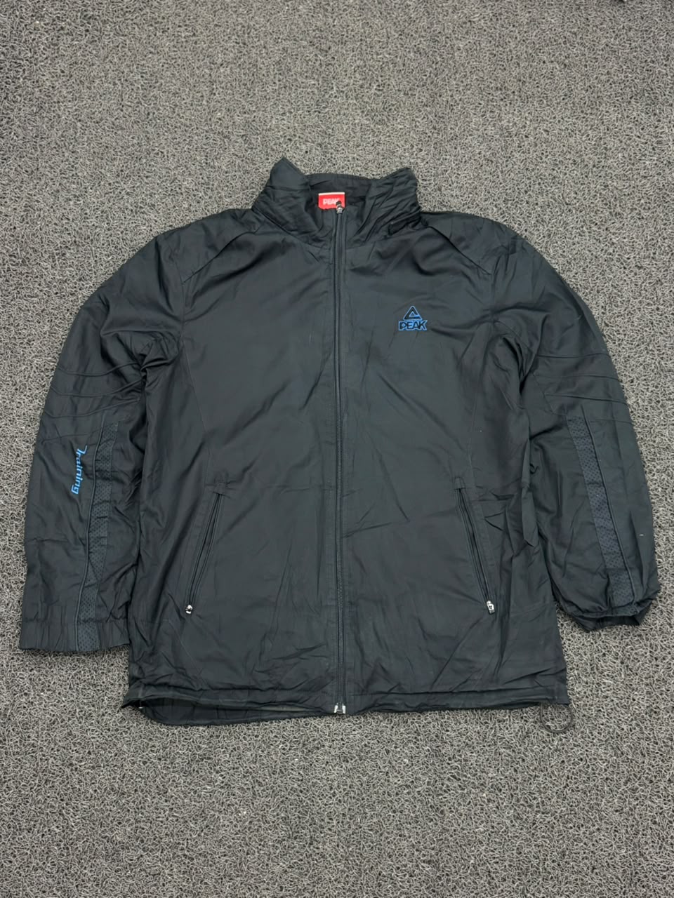 Vintage Peak Black Technical Training Jacket