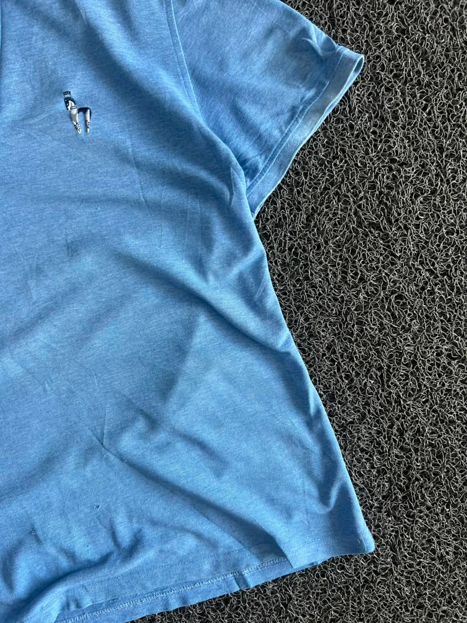 Vintage Light Blue Contrast Collar Polo T-Shirt ⚠️ Small Scratch