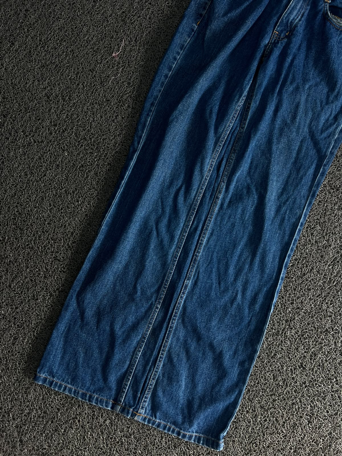Vintage Dark Wash Wide Leg Thrift Jeans
