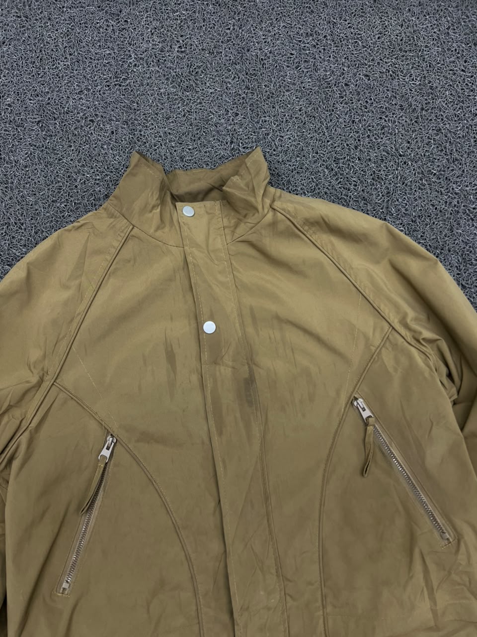 Vintage Lightweight Zip Pocket Windbreaker Jacket
