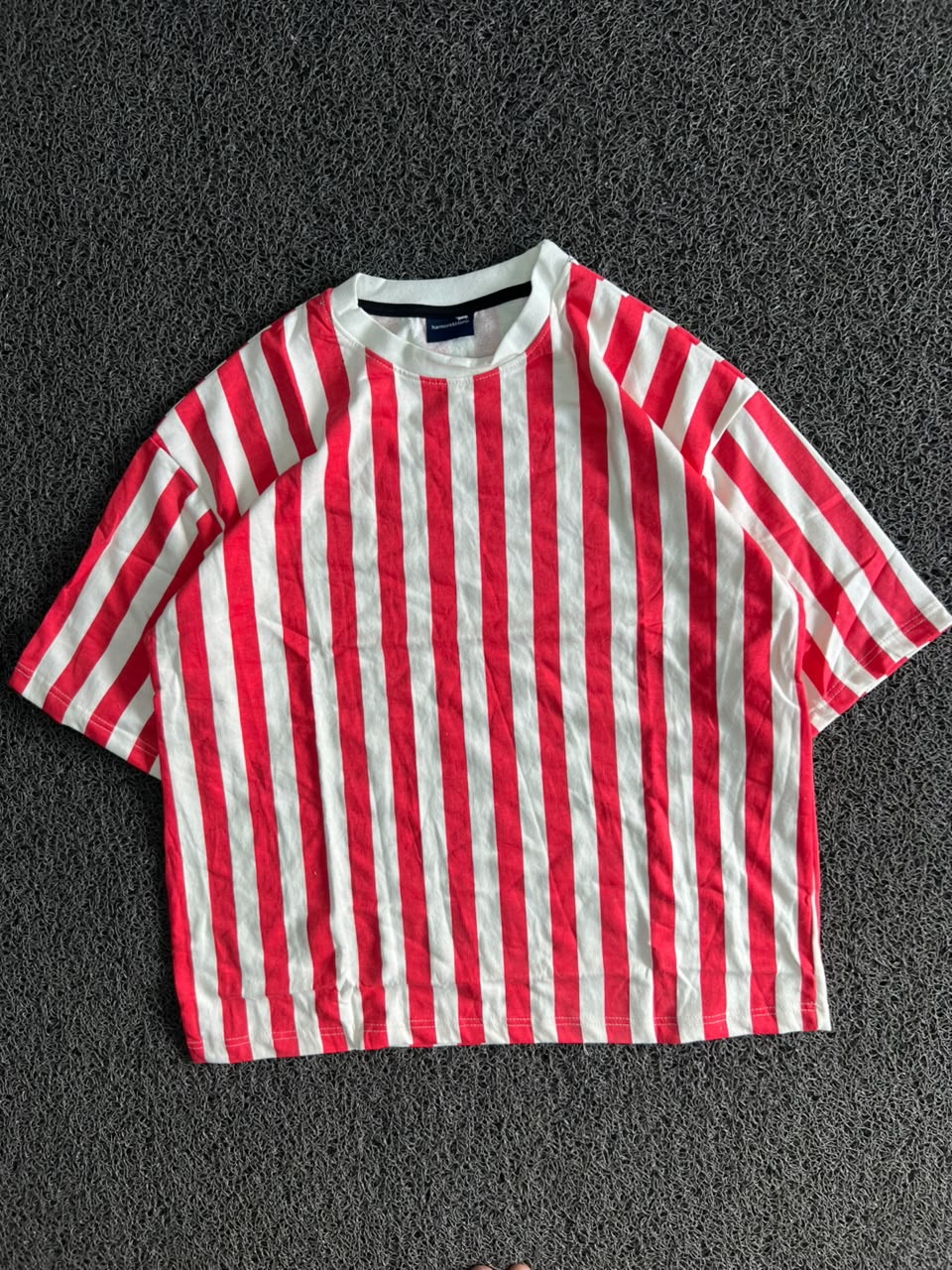 Red & White Vertical Striped T-Shirt – Casual Streetwear Style