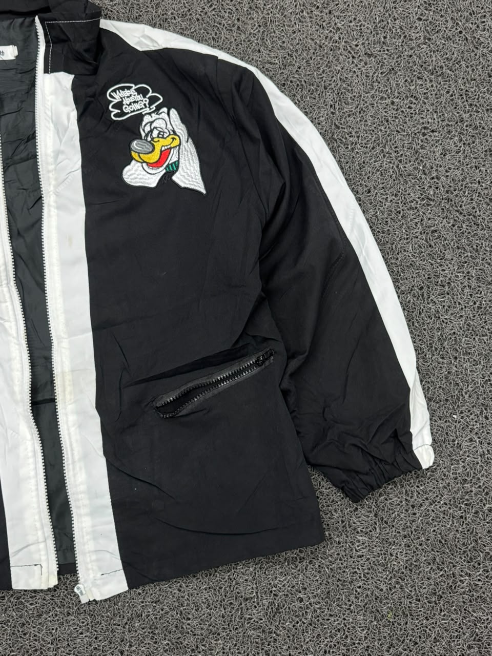 Men's Black & White Cartoon Graphic Windbreaker Jacket – Lightweight Zip-Up Streetwear⚠️ No Zip