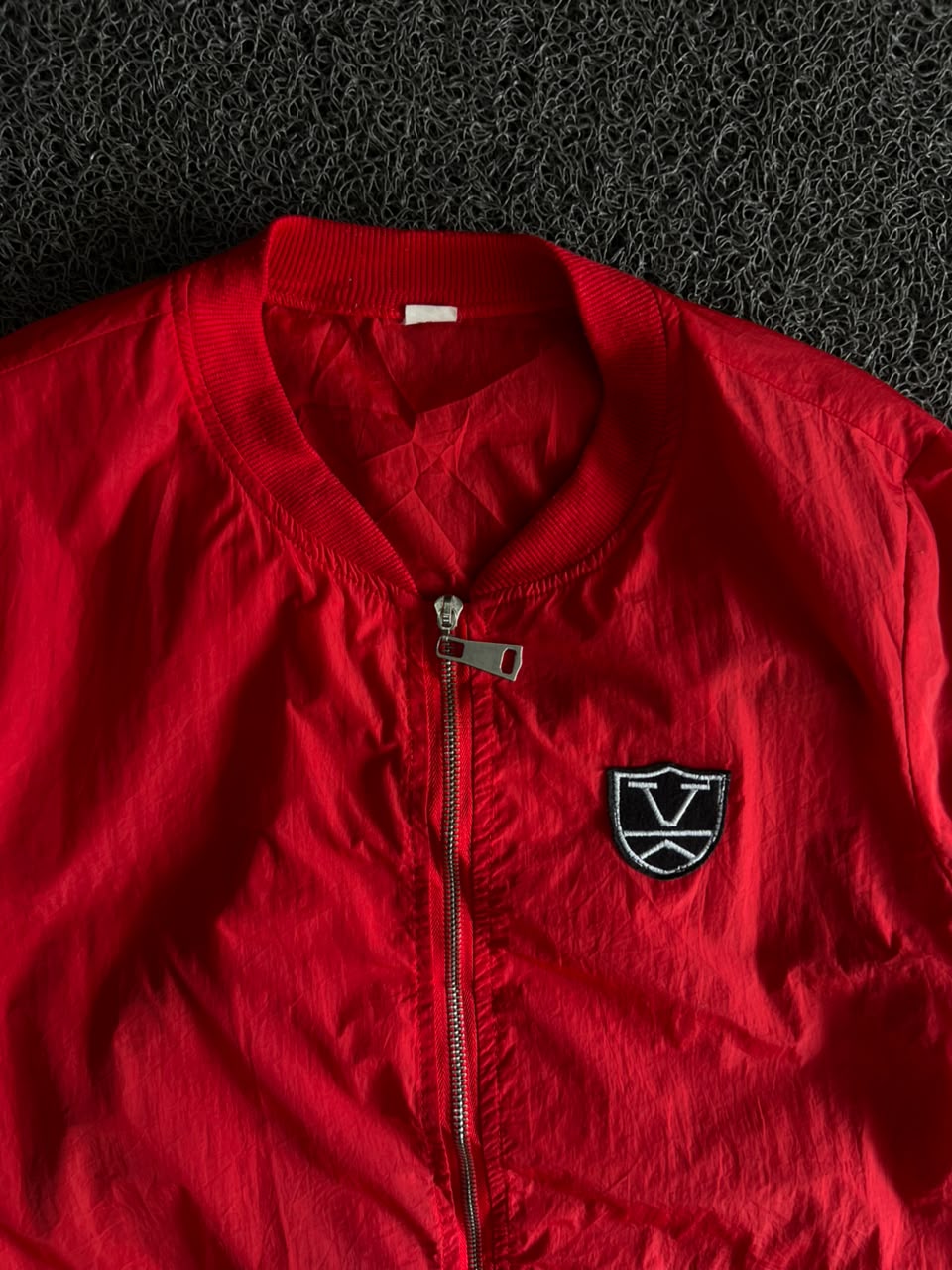 Vintage Red Lightweight Bomber Jacket – Full Zip Streetwear Windbreaker