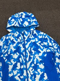 Men's Blue Camo Hooded Windbreaker Jacket – Lightweight Full-Zip Outdoor Coat
