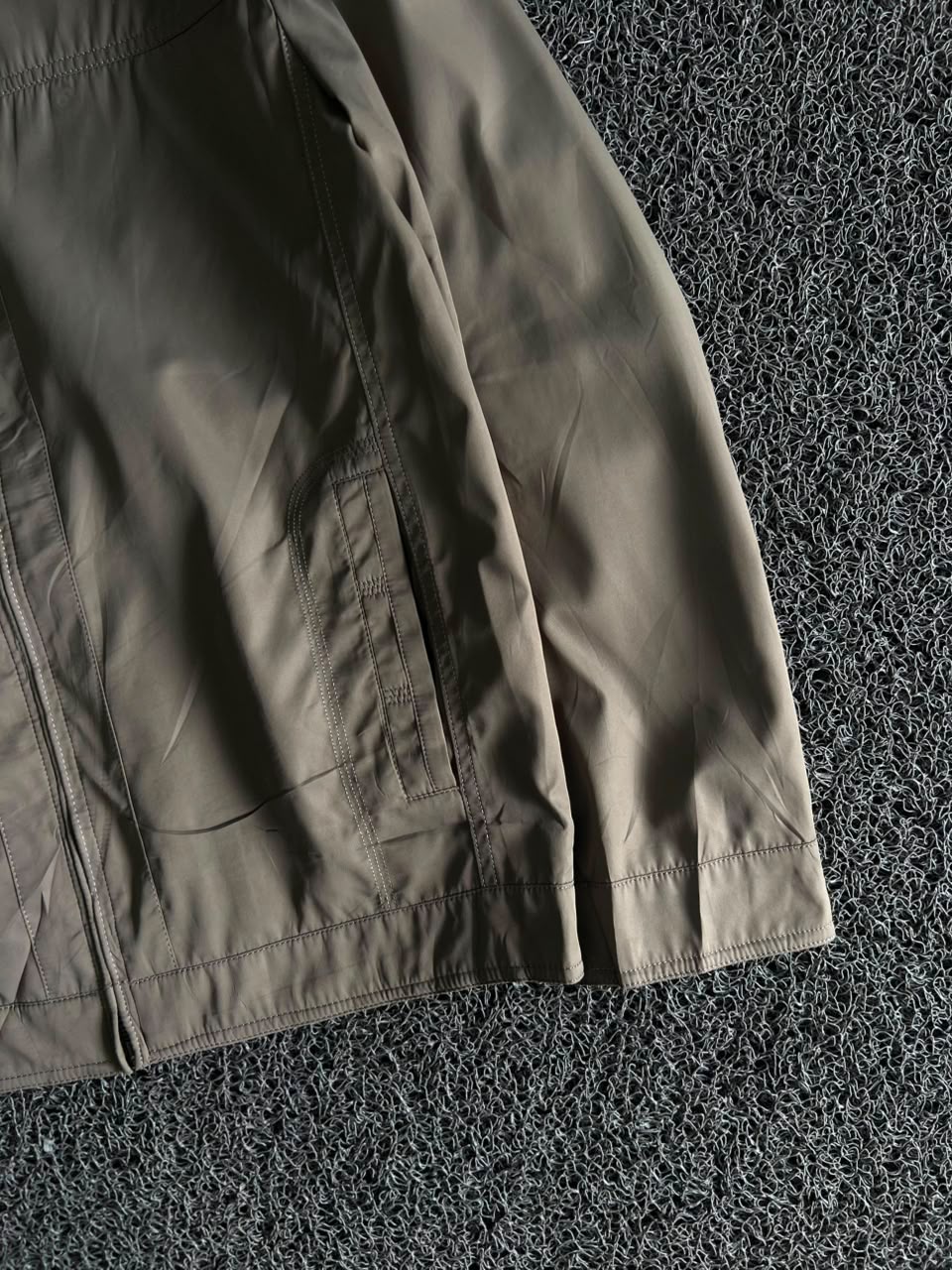 Lightweight Full-Zip Jacket – Men's Casual High Neck Windbreaker