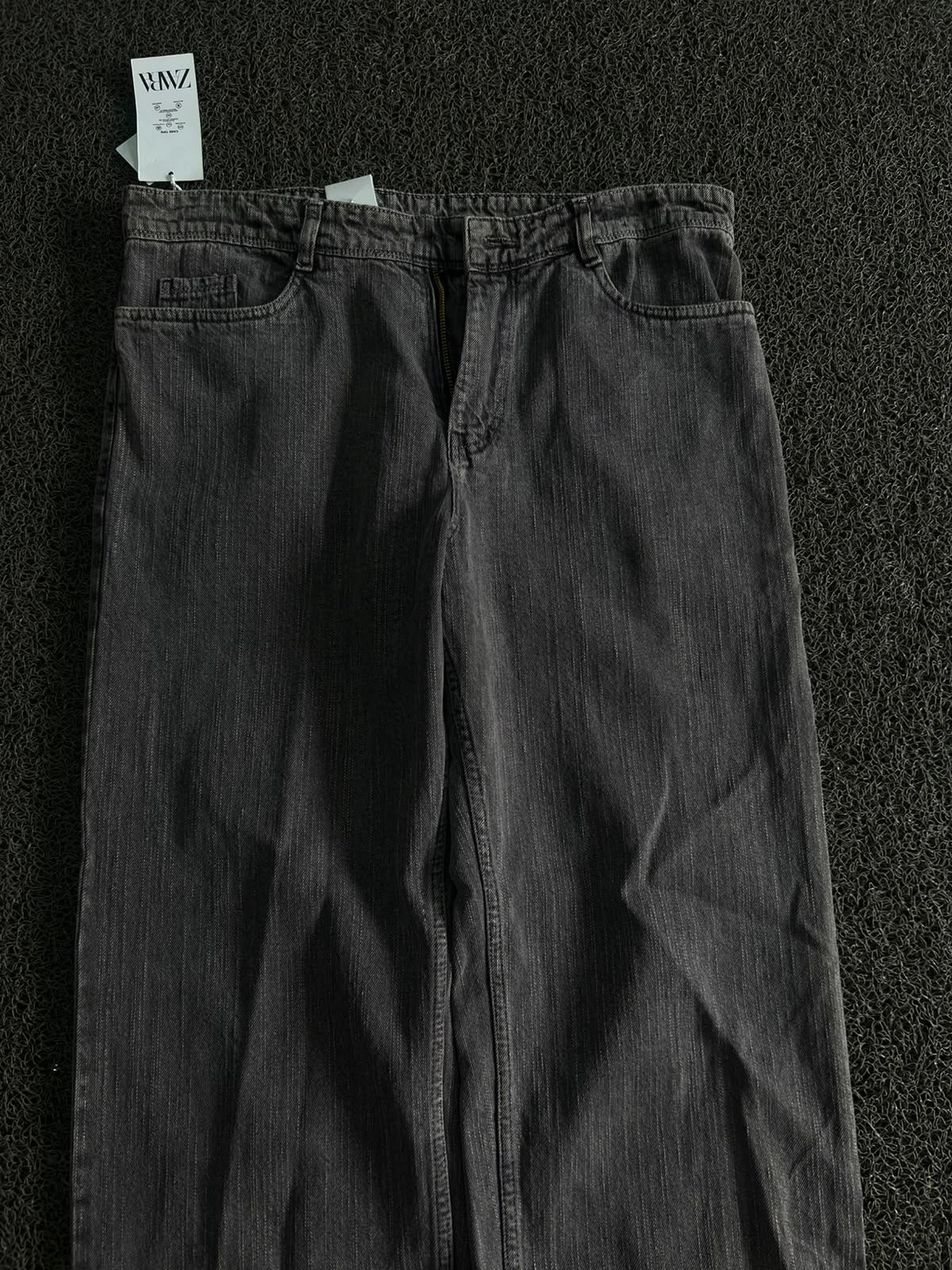 NWT Zara Men's Wide Leg Jeans in Faded Dark Gray ⚠️ No Button
