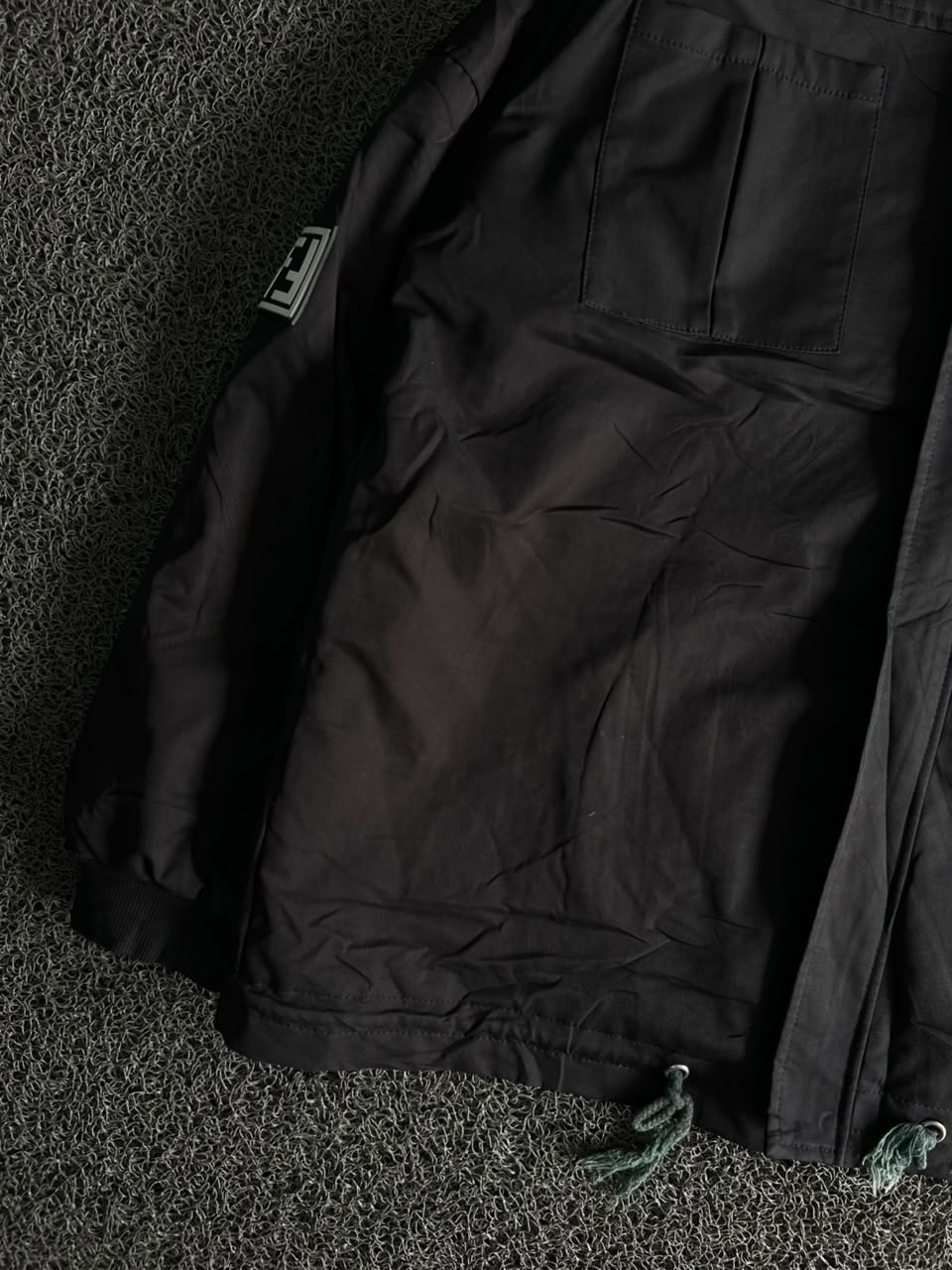 Black Utility Hooded Jacket – Minimalist Streetwear Windbreaker