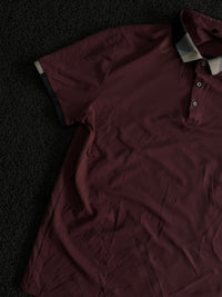 Polo T-Shirt with Contrast Collar & Chest Crest Logo – Smart Casual Polo